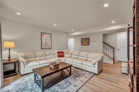 3017 Bonita Circle SE Canal Fulton OH 44614
