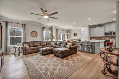 3017 Bonita Circle SE Canal Fulton OH 44614