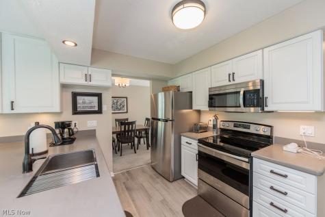 24683 Thicket Lane Olmsted Falls OH 44138