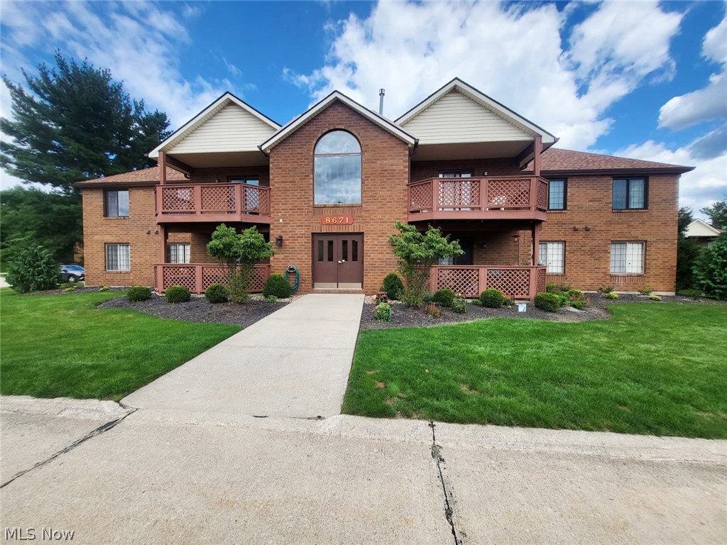 8671 Scenicview Drive Broadview Heights OH 44147