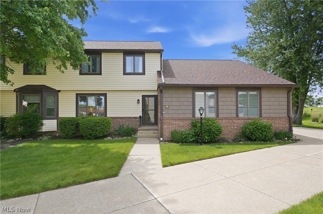 Kent OH, 33 Picadilly Court