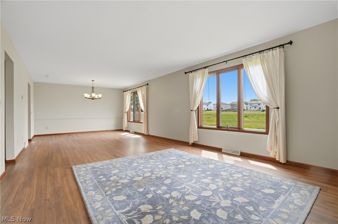 33 Picadilly Court Kent OH 44240
