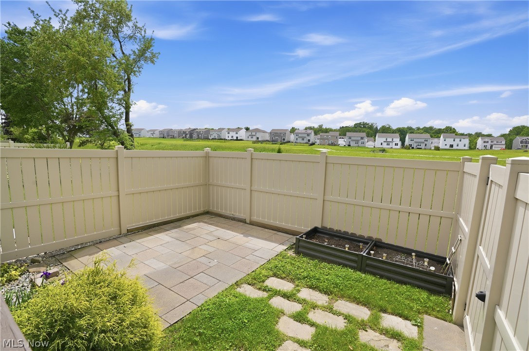 33 Picadilly Court Kent OH 44240