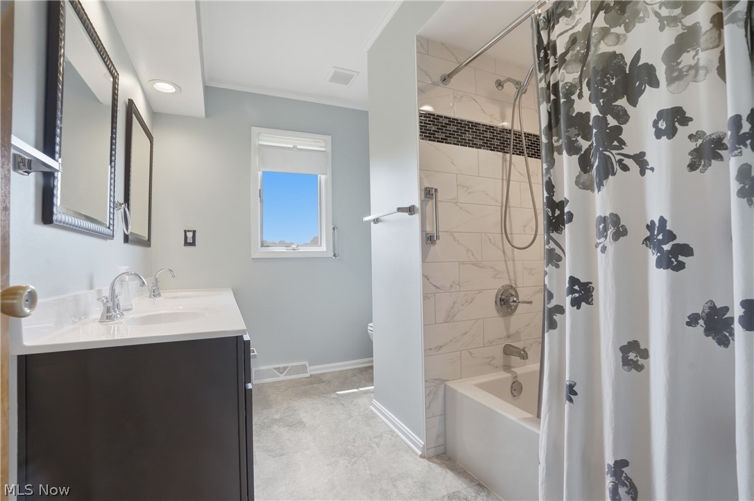 33 Picadilly Court Kent OH 44240