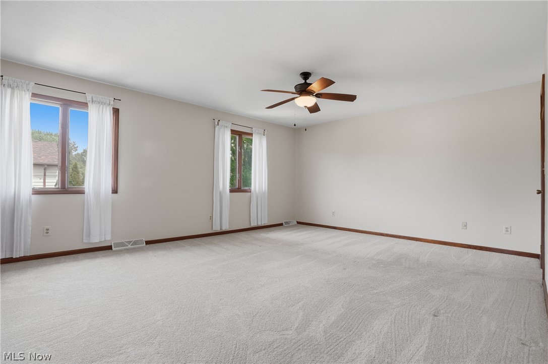 33 Picadilly Court Kent OH 44240