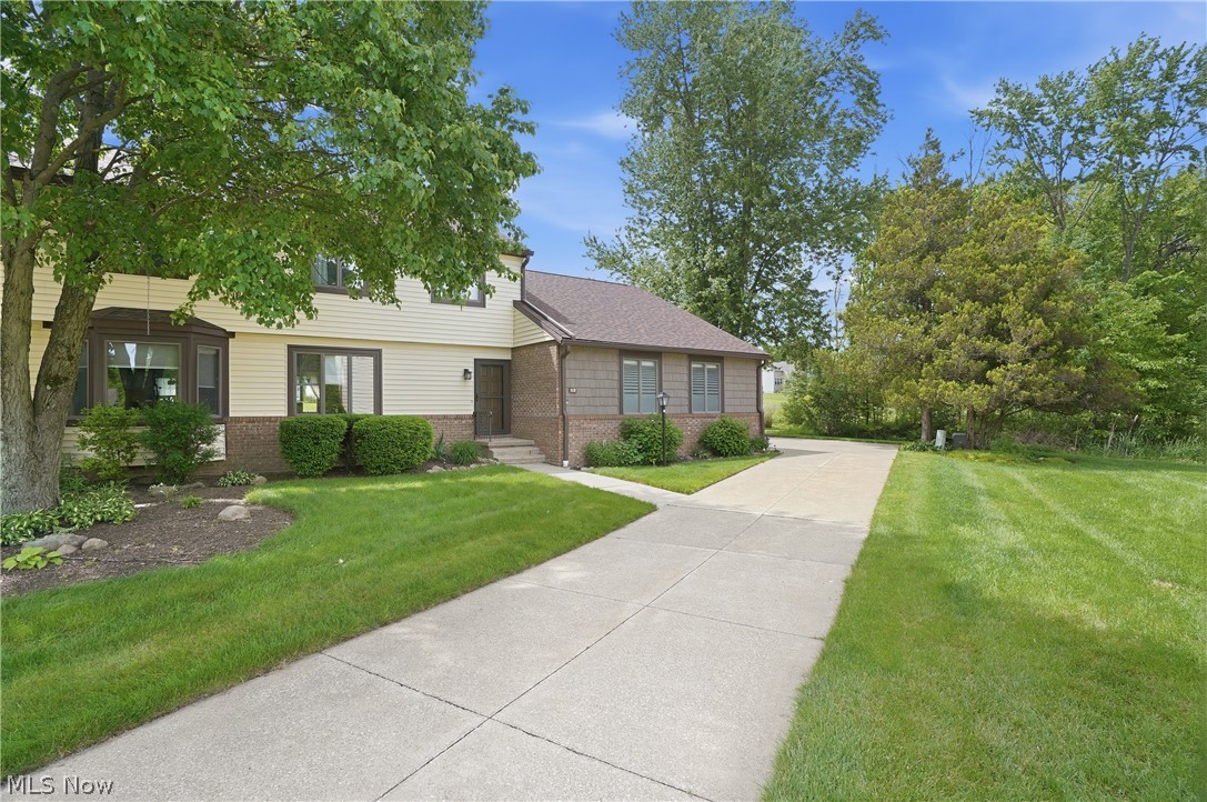33 Picadilly Court Kent OH 44240