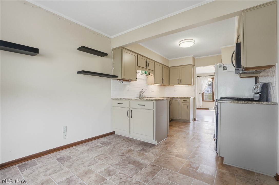 33 Picadilly Court Kent OH 44240