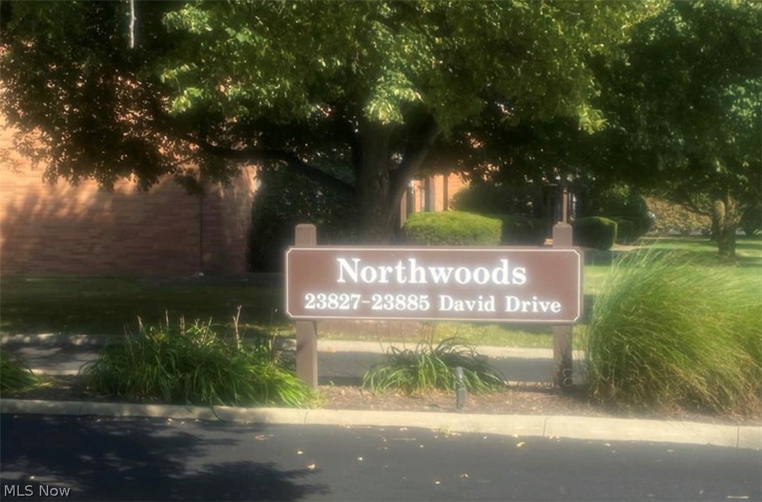 23835 David Drive North Olmsted OH 44070