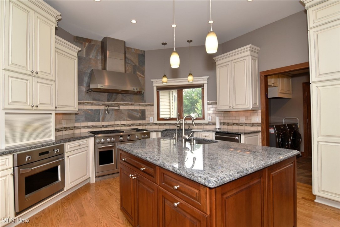 10 Hyde Park Beachwood OH 44122