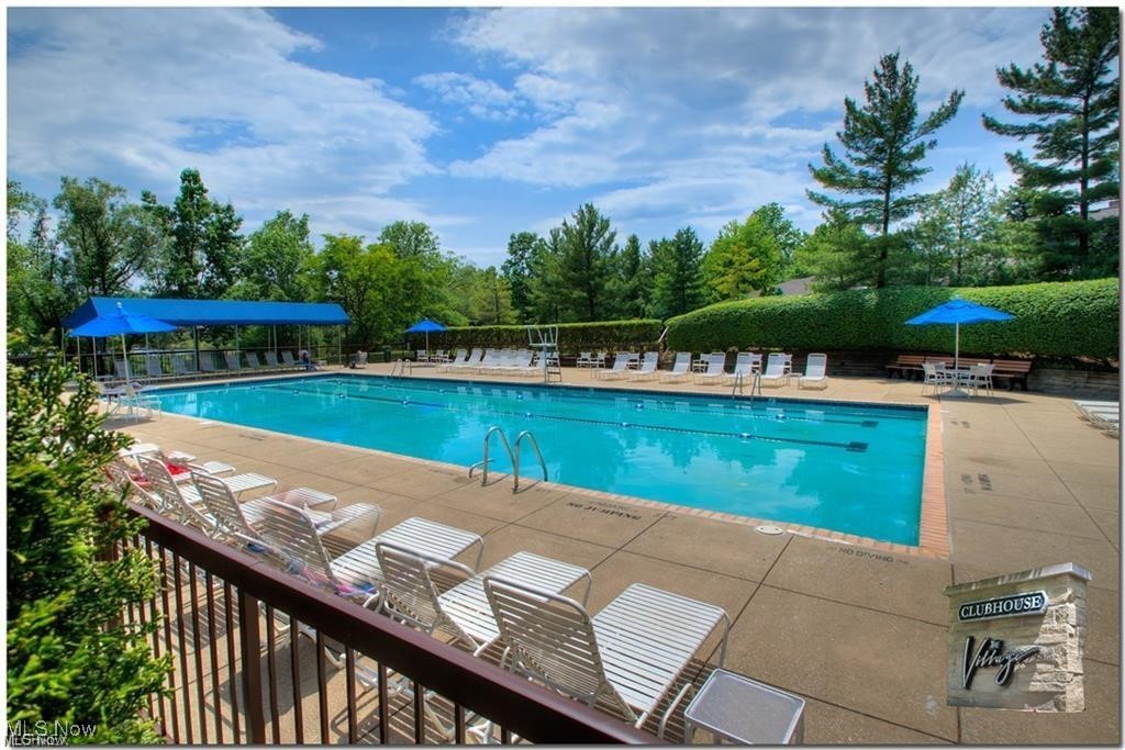 10 Hyde Park Beachwood OH 44122