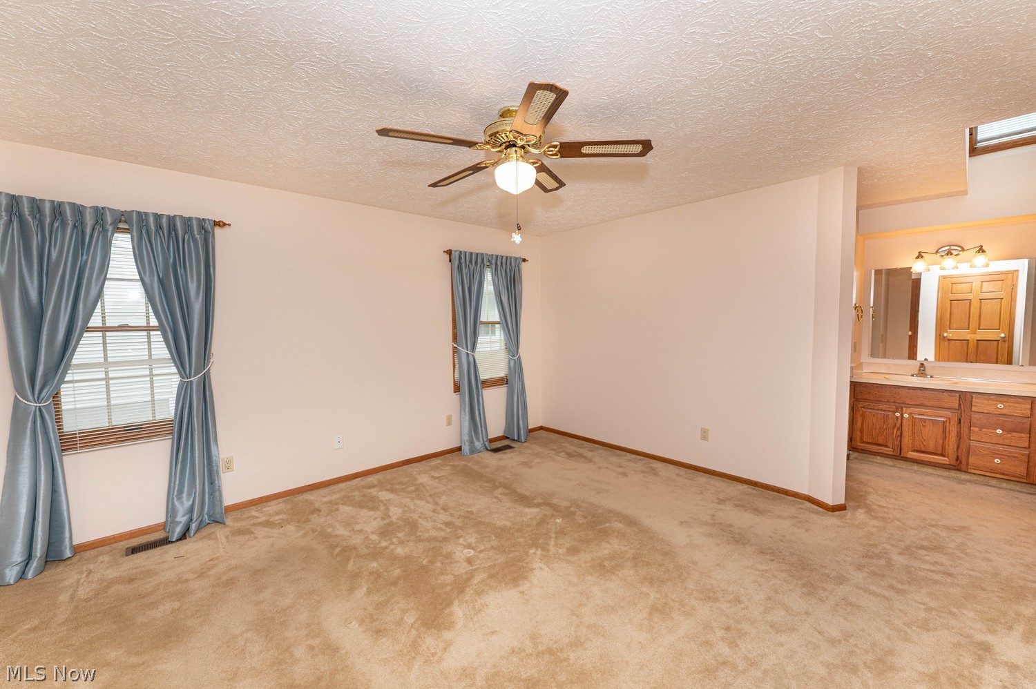 6748 Waterford Lane Mentor OH 44060