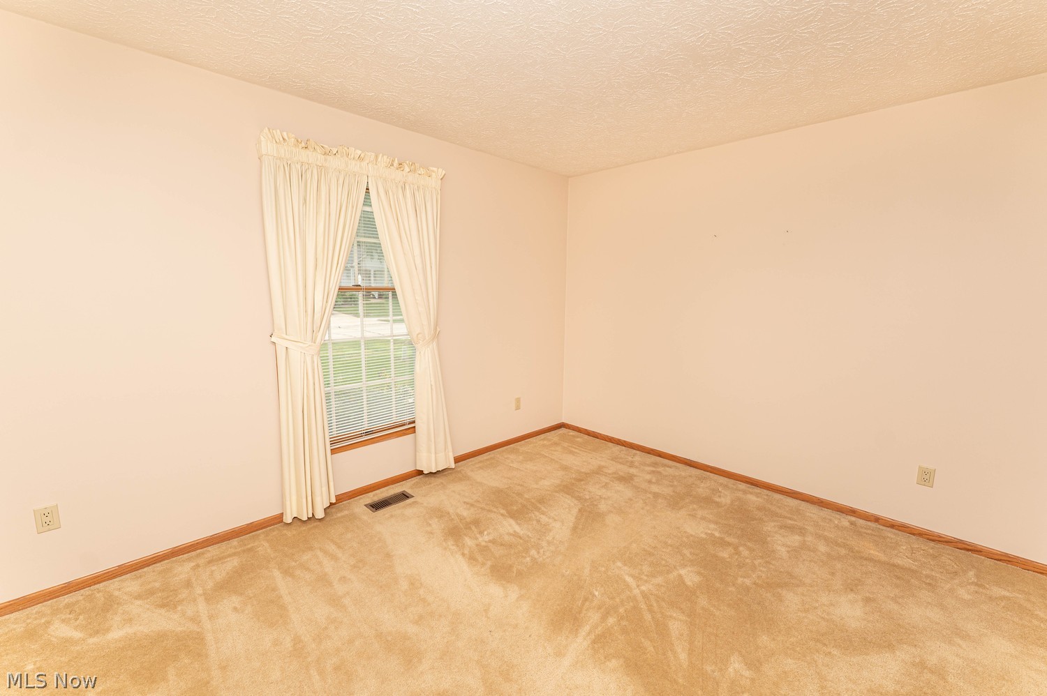6748 Waterford Lane Mentor OH 44060