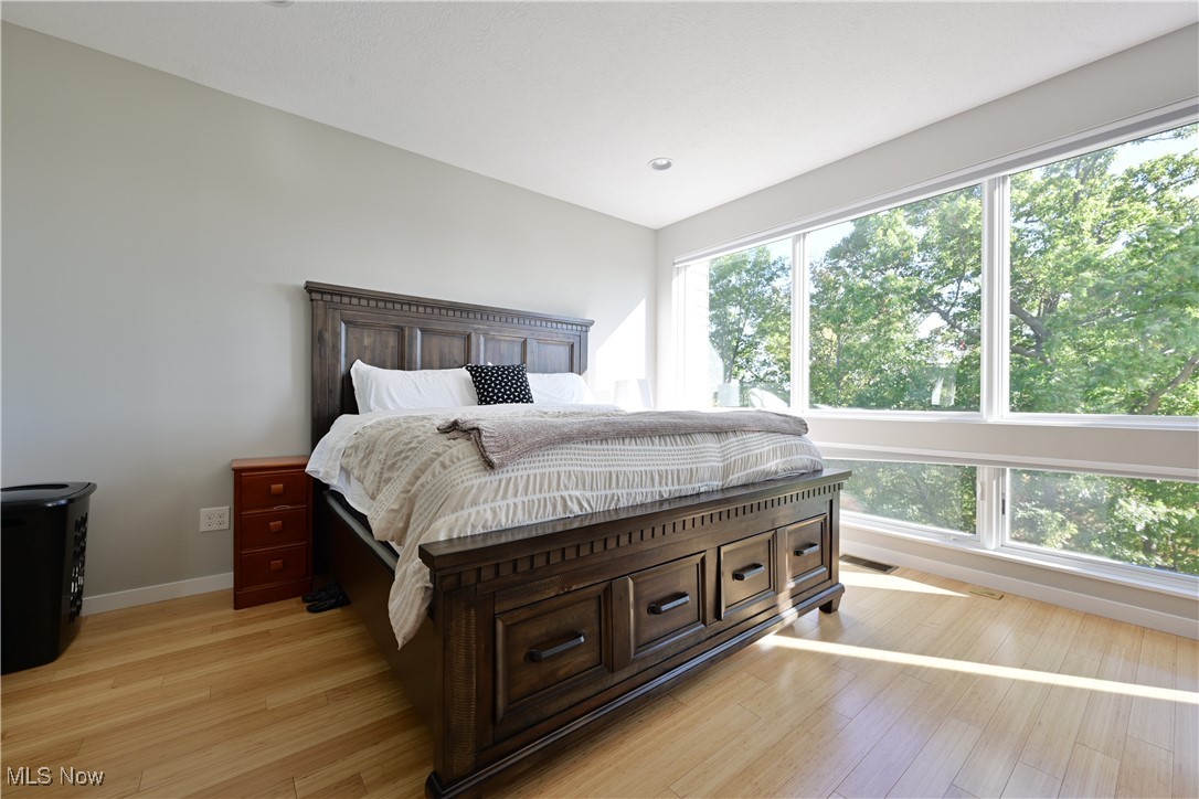 18875 Riversouth Fairview Park OH 44126