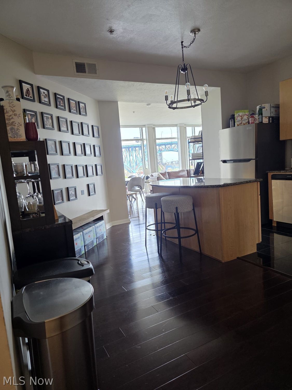 1237 Washington Avenue Cleveland OH 44113