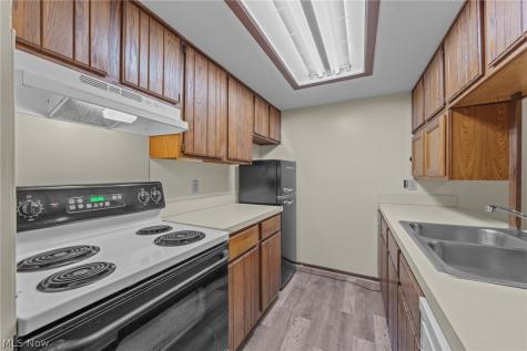 515 Meredith Lane Cuyahoga Falls OH 44223