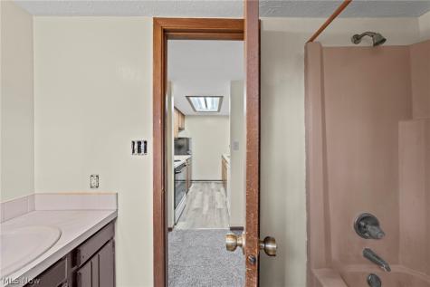 515 Meredith Lane Cuyahoga Falls OH 44223