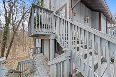 515 Meredith Lane Cuyahoga Falls OH 44223