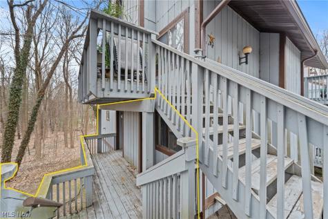 515 Meredith Lane Cuyahoga Falls OH 44223