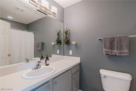 480 Glen Hollow Circle Aurora OH 44202