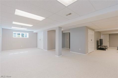480 Glen Hollow Circle Aurora OH 44202