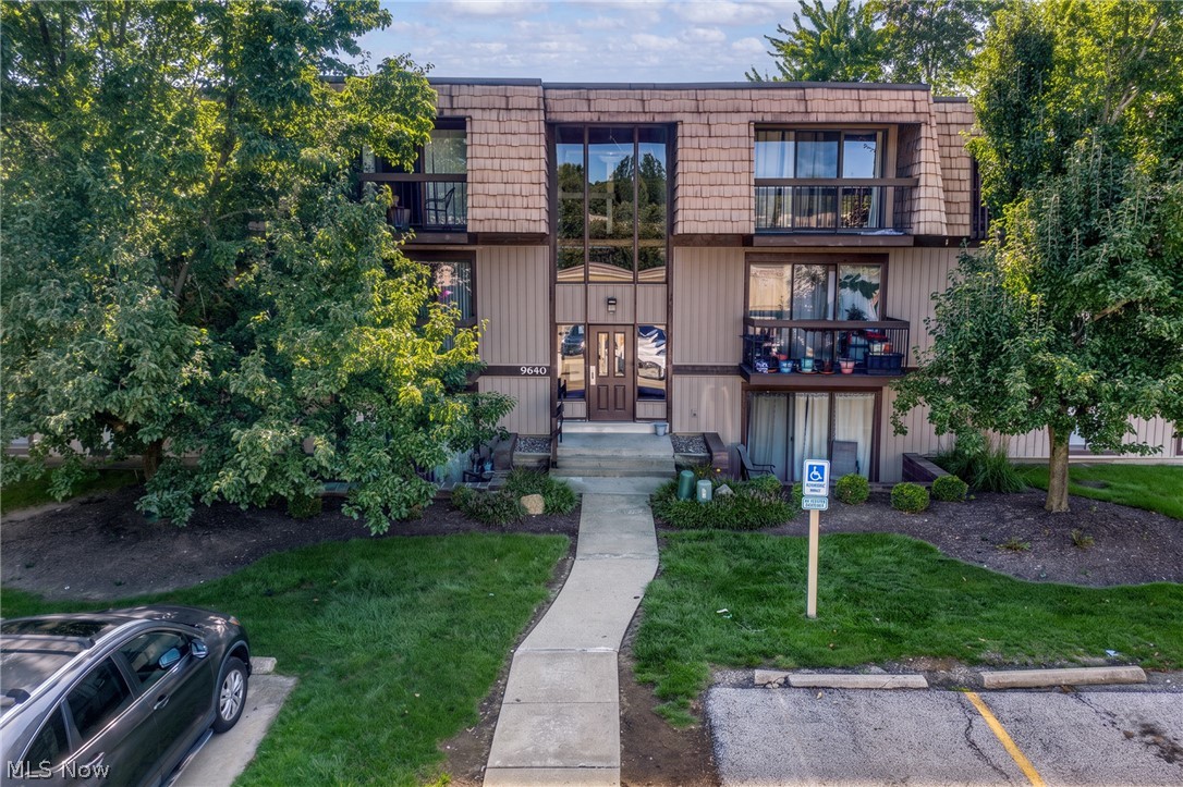 9640 Cove Drive North Royalton OH 44133