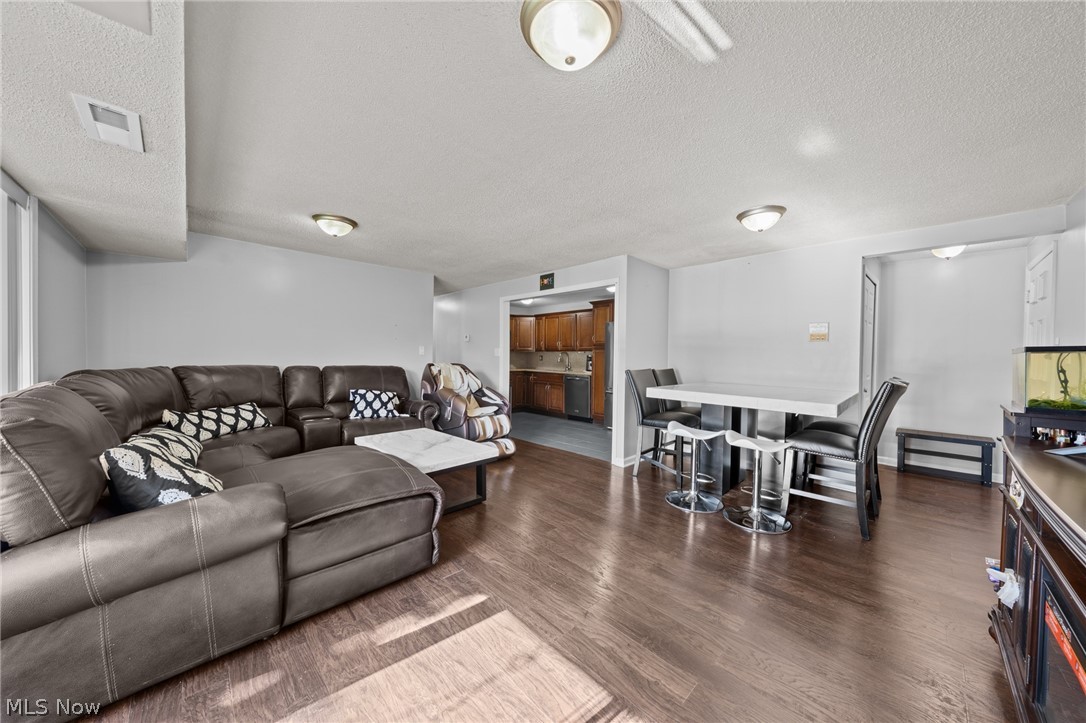 9640 Cove Drive North Royalton OH 44133