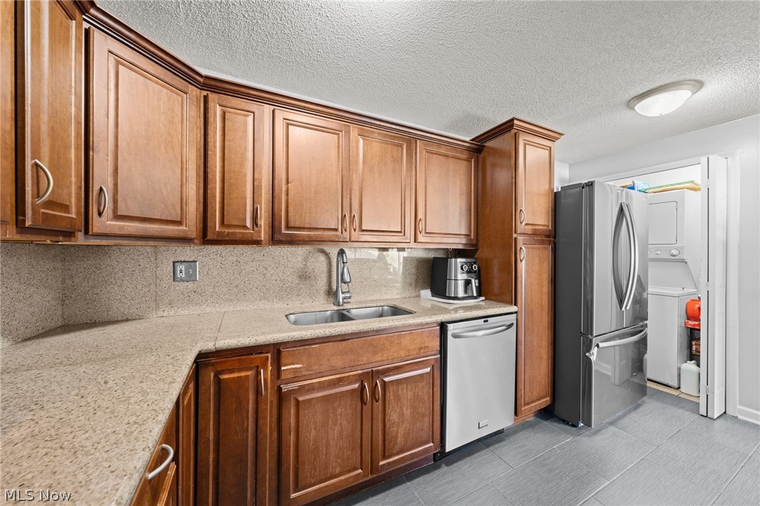 9640 Cove Drive North Royalton OH 44133