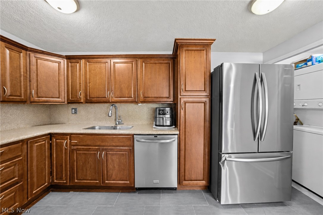9640 Cove Drive North Royalton OH 44133