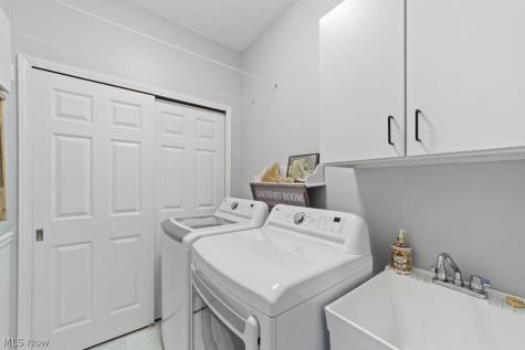 33175 Fairport Drive Avon Lake OH 44012