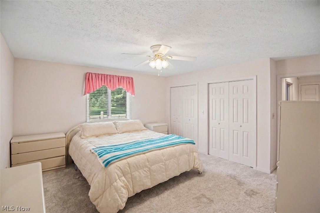 2345 Whispering Meadows Drive NE Warren OH 44483