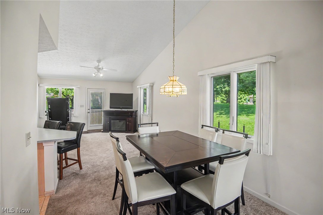 2345 Whispering Meadows Drive NE Warren OH 44483