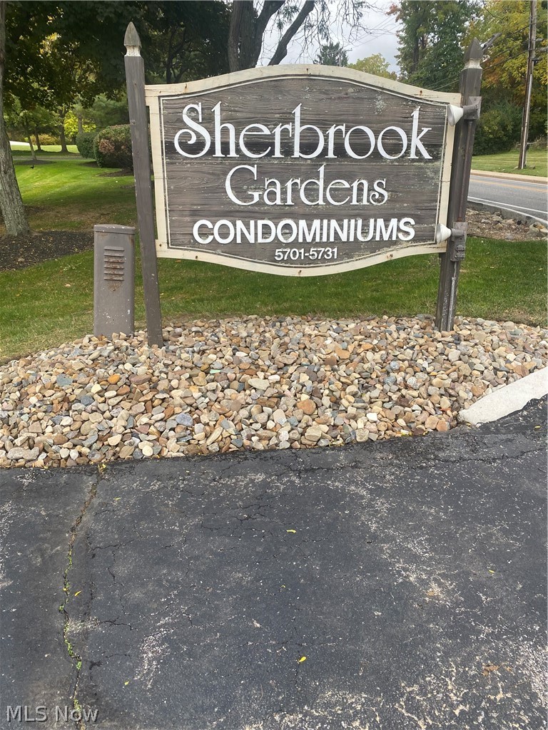 5721 Som Center Road Solon OH 44139