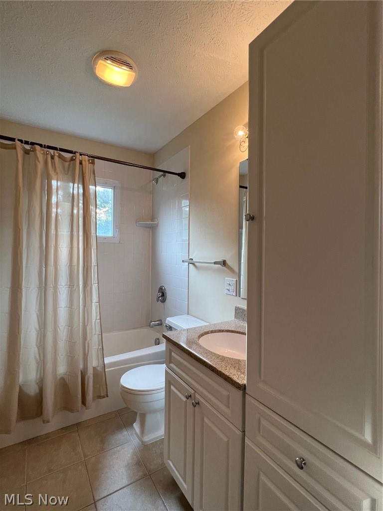 438 North Street Chardon OH 44024