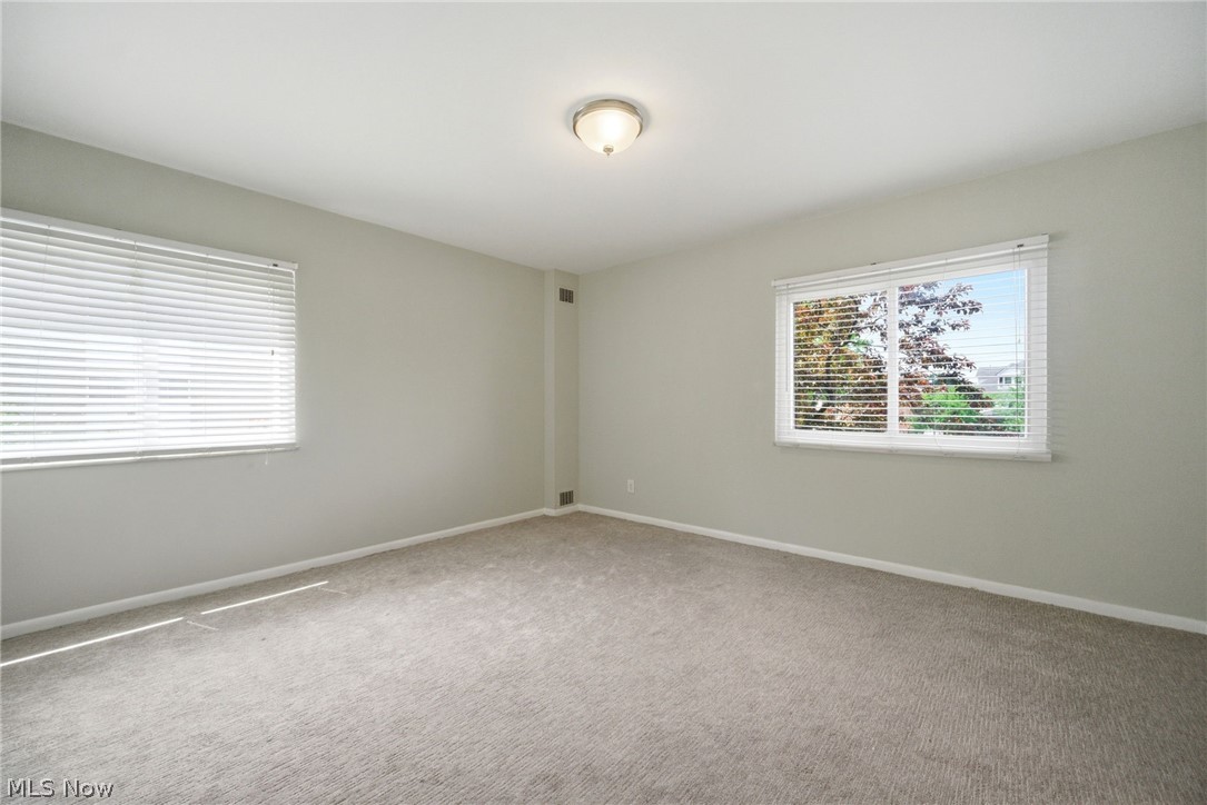 2039 Wooster Road Rocky River OH 44116