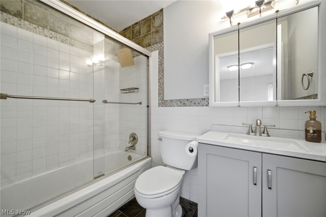 2039 Wooster Road Rocky River OH 44116