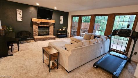 700 Stillwater Drive Deerfield OH 44411