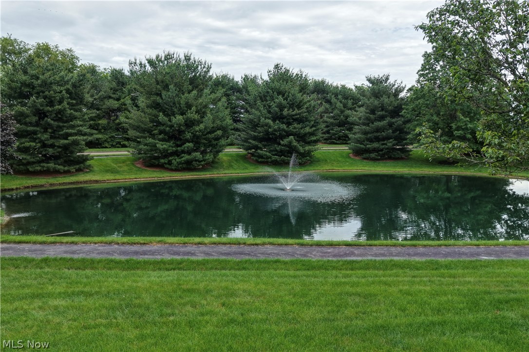 611 Pond View Circle NW Strasburg OH 44680