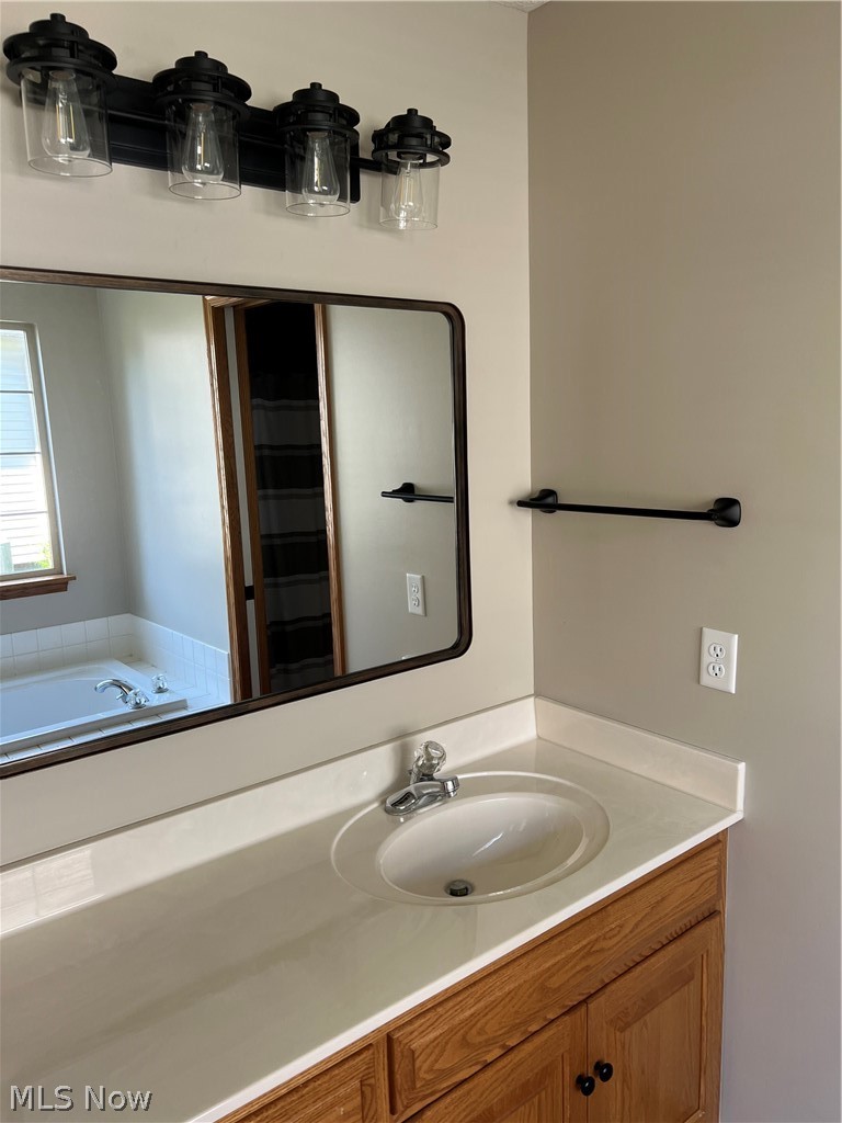 611 Pond View Circle NW Strasburg OH 44680