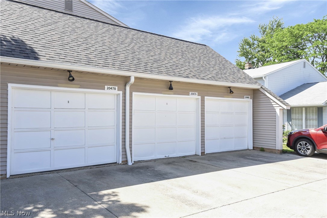 20466 Williamsburg Court Middleburg Heights OH 44130