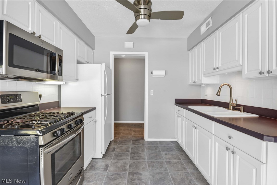 20466 Williamsburg Court Middleburg Heights OH 44130