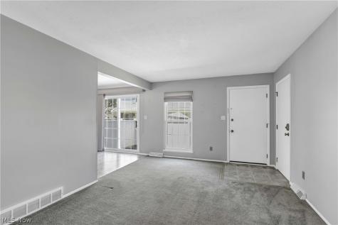 20466 Williamsburg Court Middleburg Heights OH 44130