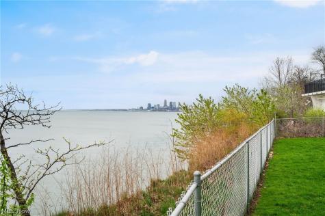 11820 Edgewater Drive Lakewood OH 44107
