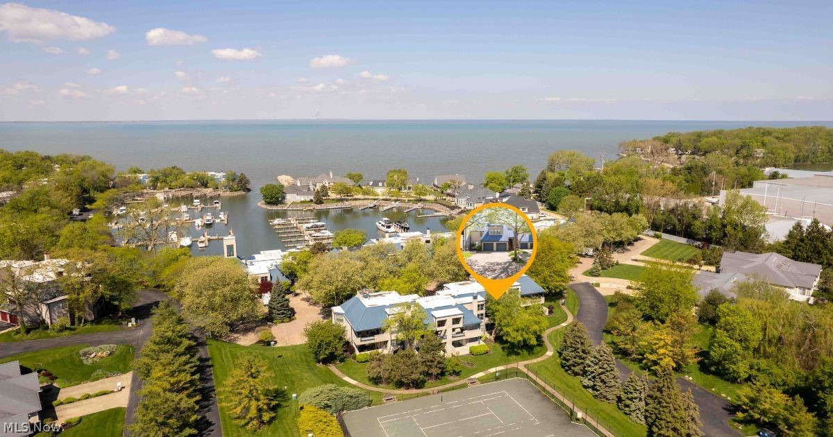 4475 Marin Harbor Port Clinton OH 43452