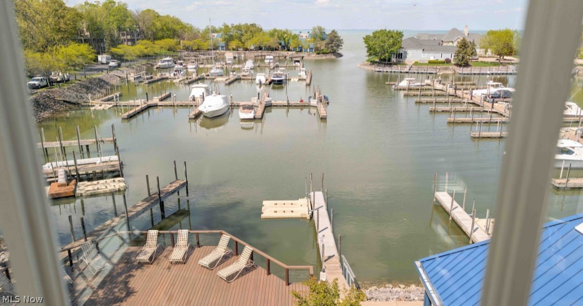 4475 Marin Harbor Port Clinton OH 43452