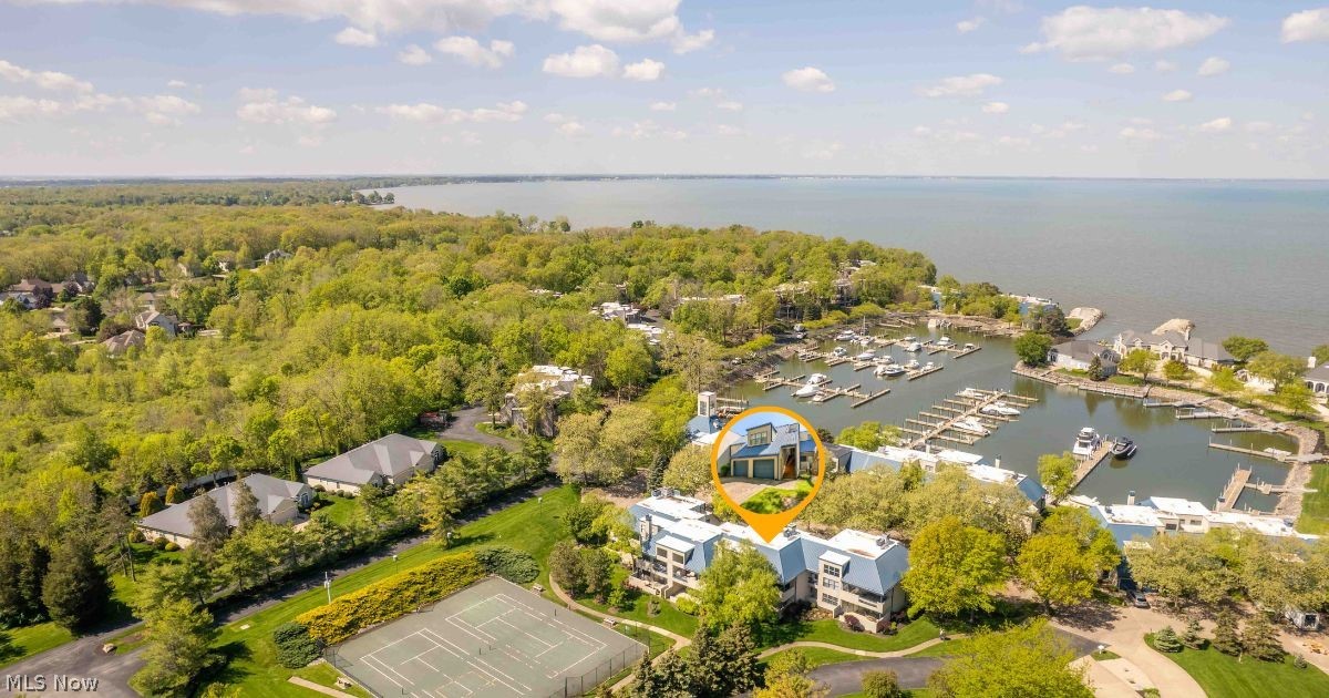 4475 Marin Harbor Port Clinton OH 43452