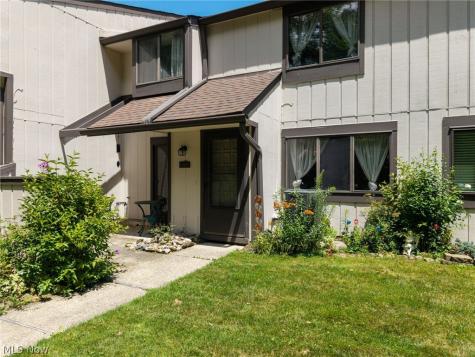 11491 Harbour Light Drive North Royalton OH 44133