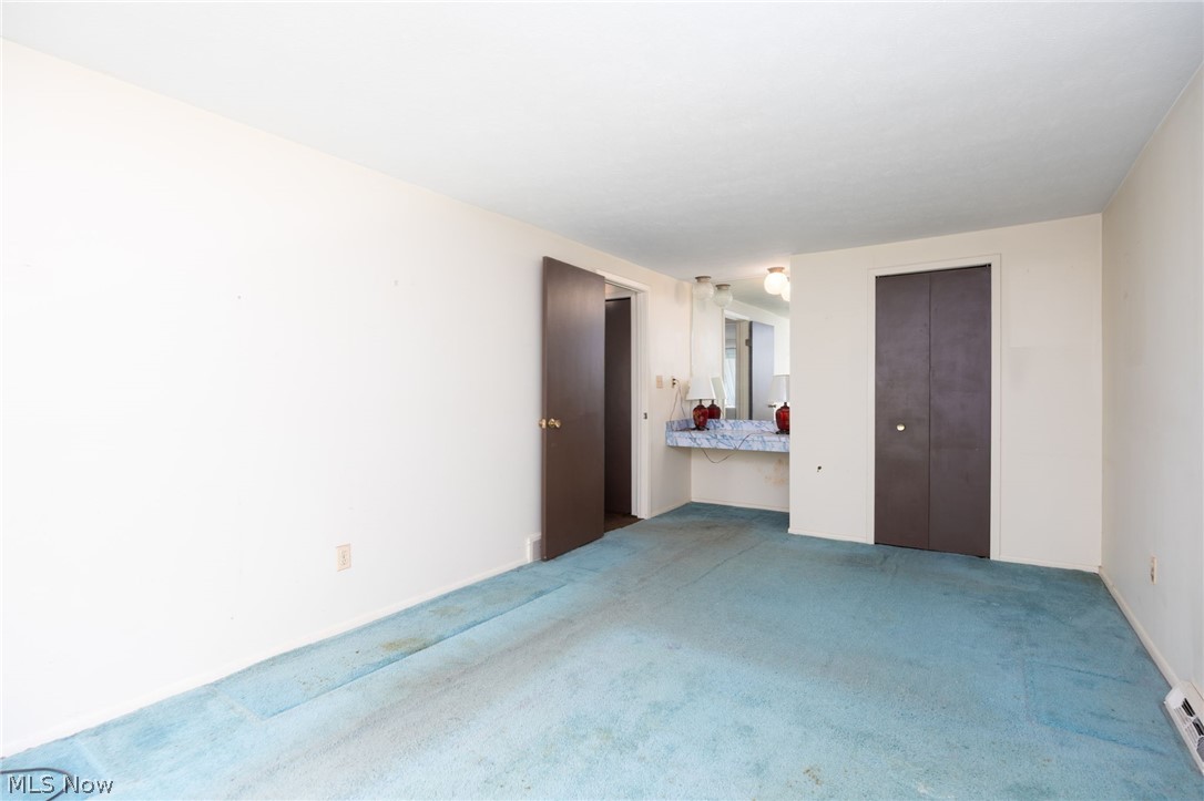 11491 Harbour Light Drive North Royalton OH 44133