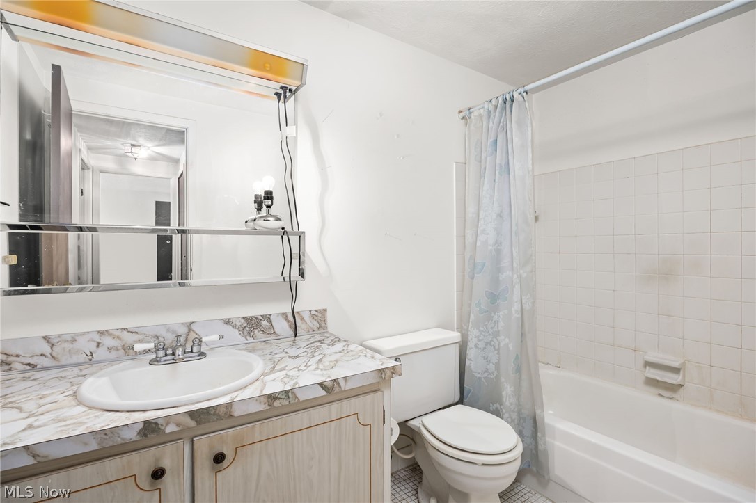 11491 Harbour Light Drive North Royalton OH 44133