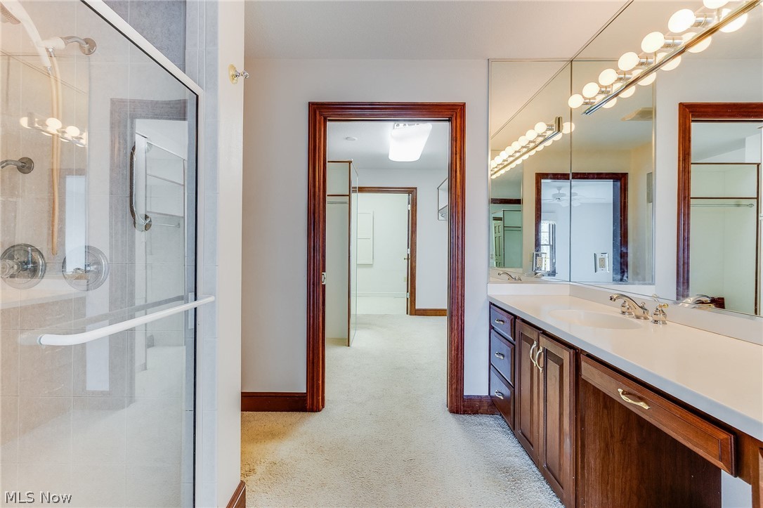 140 Hogan Lane Warren OH 44484