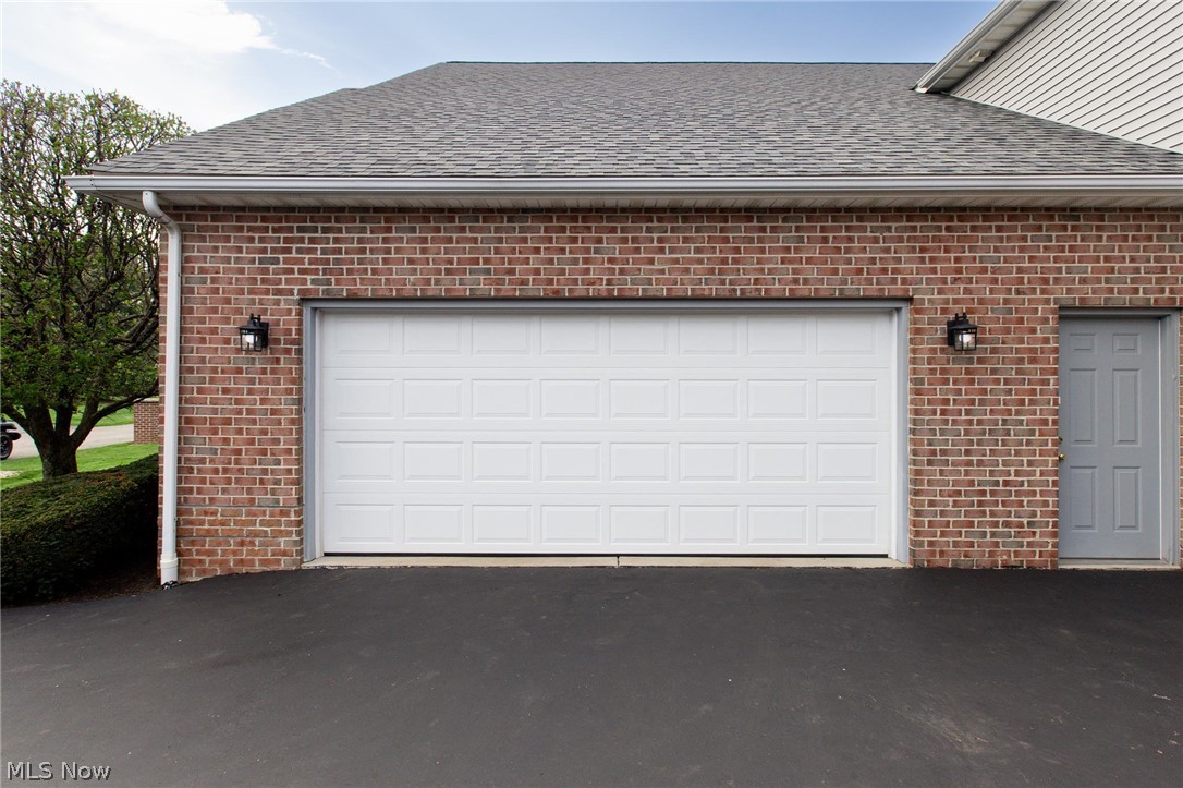 140 Hogan Lane Warren OH 44484